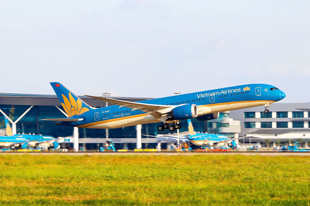 Vietnam Airlines Group tăng tải, cung ứng hơn 1 triệu ghế dịp Giỗ Tổ Hùng Vương và kỳ nghỉ lễ 30-4, 1-5

